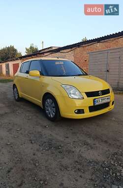 Хетчбек Suzuki Swift 2005 в 