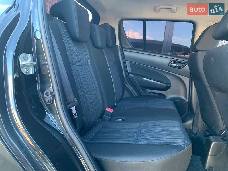 Хэтчбек Suzuki Swift 2016 в Киеве