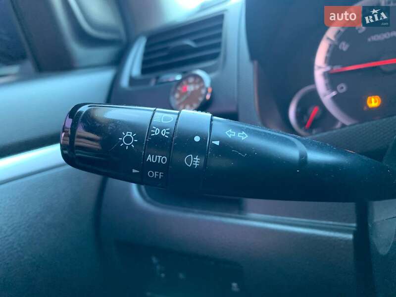 Хэтчбек Suzuki Swift 2016 в Киеве
