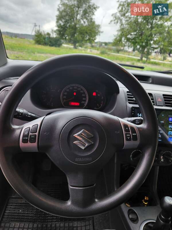 Хетчбек Suzuki Swift 2005 в Монастирищеві