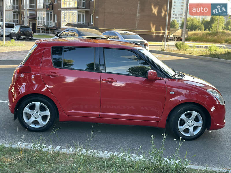 Хэтчбек Suzuki Swift 2008 в Чернигове