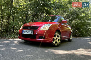 Хетчбек Suzuki Swift 2006 в Дніпрі