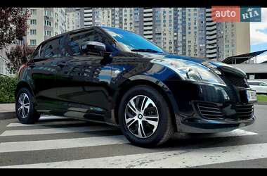 Хэтчбек Suzuki Swift 2012 в 