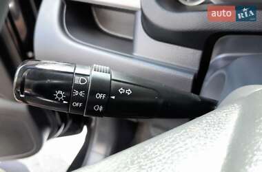 Хэтчбек Suzuki Swift 2012 в 