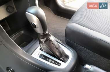 Хэтчбек Suzuki Swift 2012 в 