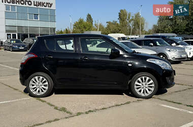 Хетчбек Suzuki Swift 2013 в 