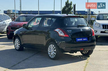Хетчбек Suzuki Swift 2013 в 