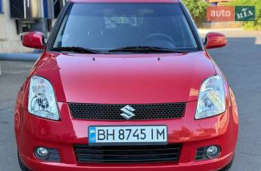 Хэтчбек Suzuki Swift 2006 в 