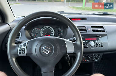 Хетчбек Suzuki Swift 2007 в 