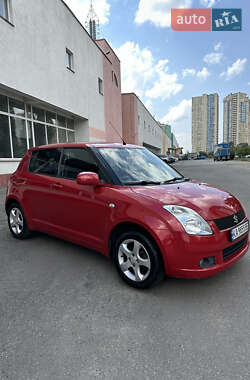 Хэтчбек Suzuki Swift 2006 в 