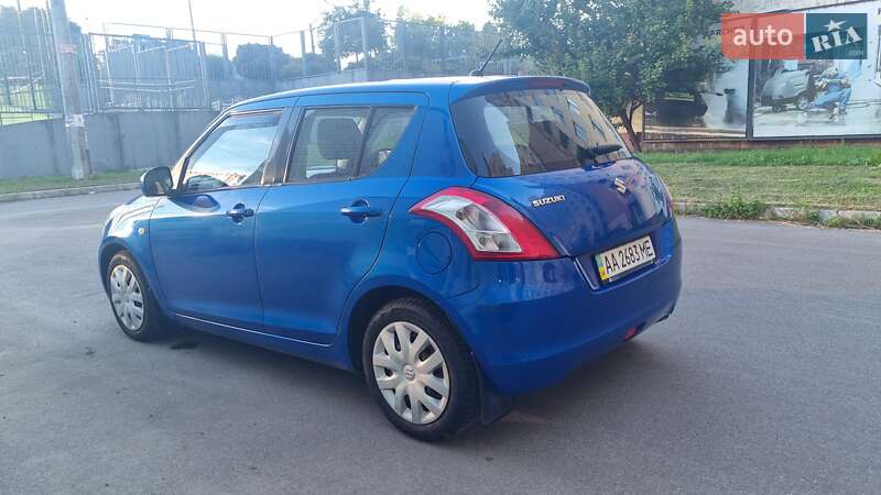 Хетчбек Suzuki Swift 2012 в Києві фото 5 Хетчбек Suzuki Swift 2012 в Києві