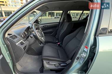 Хэтчбек Suzuki Swift 2011 в 