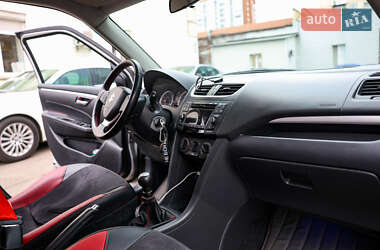 Хетчбек Suzuki Swift 2011 в 