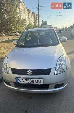 Хэтчбек Suzuki Swift 2006 в Киеве