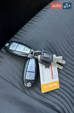 Хетчбек Suzuki Swift 2011 в 