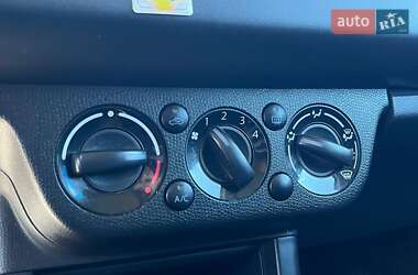 Хетчбек Suzuki Swift 2010 в 