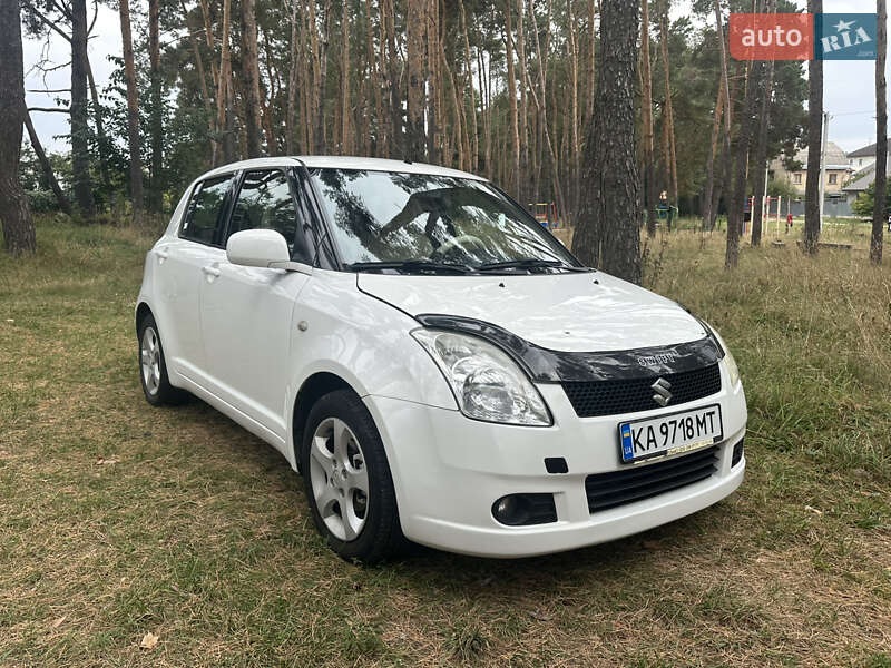 Хэтчбек Suzuki Swift 2008 в Киеве