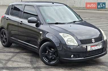 Хэтчбек Suzuki Swift 2008 в Киеве