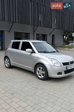 Хэтчбек Suzuki Swift 2007 в 