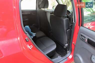 Хэтчбек Suzuki Swift 2006 в 