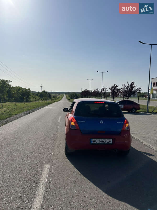 Хэтчбек Suzuki Swift 2010 в Мукачево