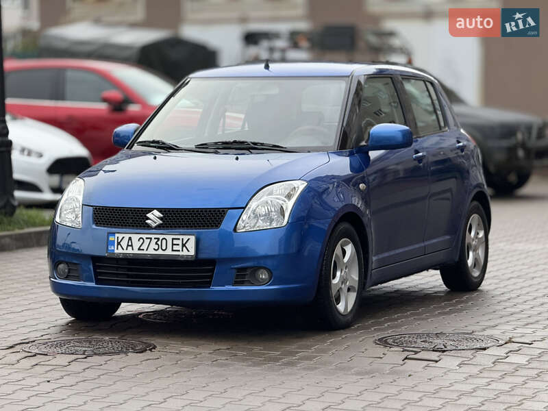 Хетчбек Suzuki Swift 2005 в 