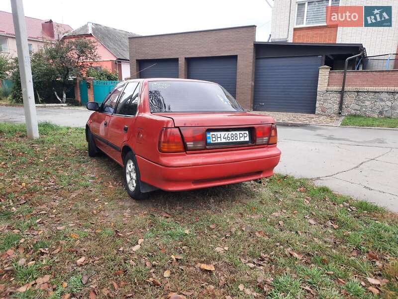 Седан Suzuki Swift 1998 в Лубнах