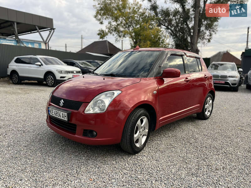 Хетчбек Suzuki Swift 2005 в Новомосковську