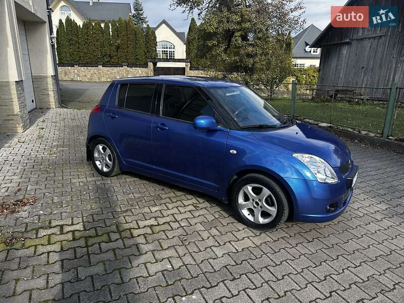 Хэтчбек Suzuki Swift 2006 в Надворной
