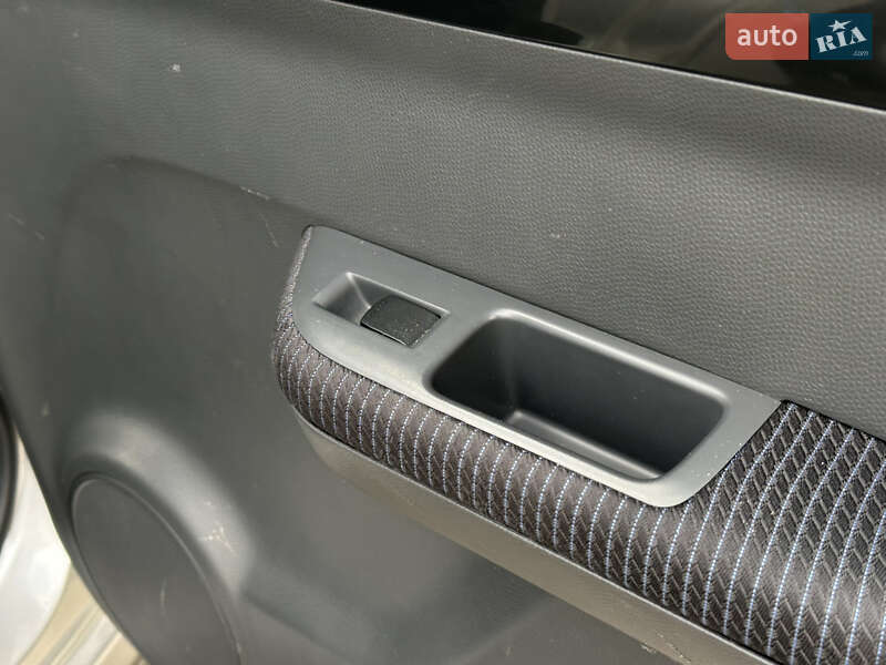 Хетчбек Suzuki Swift 2008 в Одесі фото 27 Хетчбек Suzuki Swift 2008 в Одесі