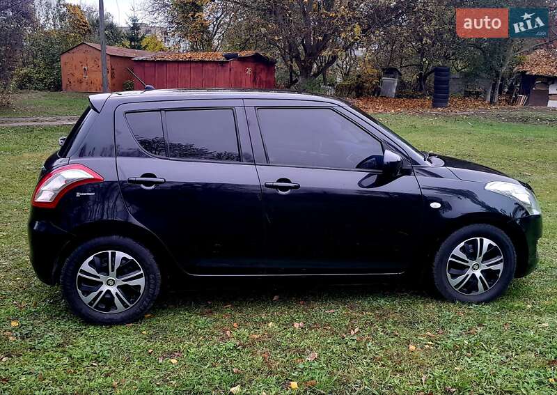 Хэтчбек Suzuki Swift 2012 в Броварах