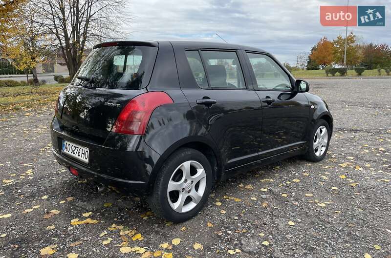 Хетчбек Suzuki Swift 2008 в Ужгороді