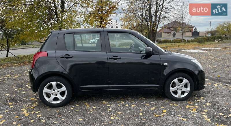 Хетчбек Suzuki Swift 2008 в Ужгороді