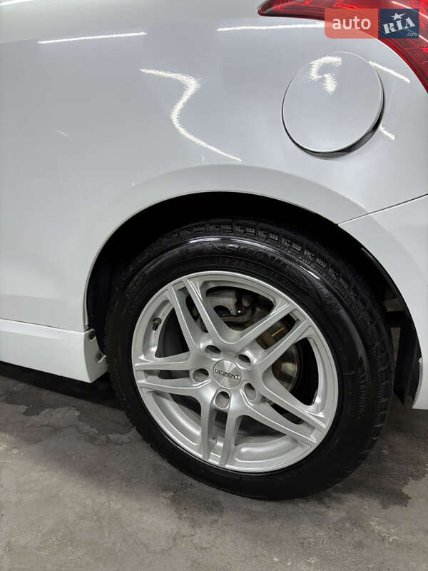 Хэтчбек Suzuki Swift 2014 в Киеве фото 10 Хэтчбек Suzuki Swift 2014 в Киеве