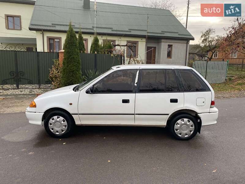 Хэтчбек Suzuki Swift 2001 в Владимире фото 5 Хэтчбек Suzuki Swift 2001 в Владимире