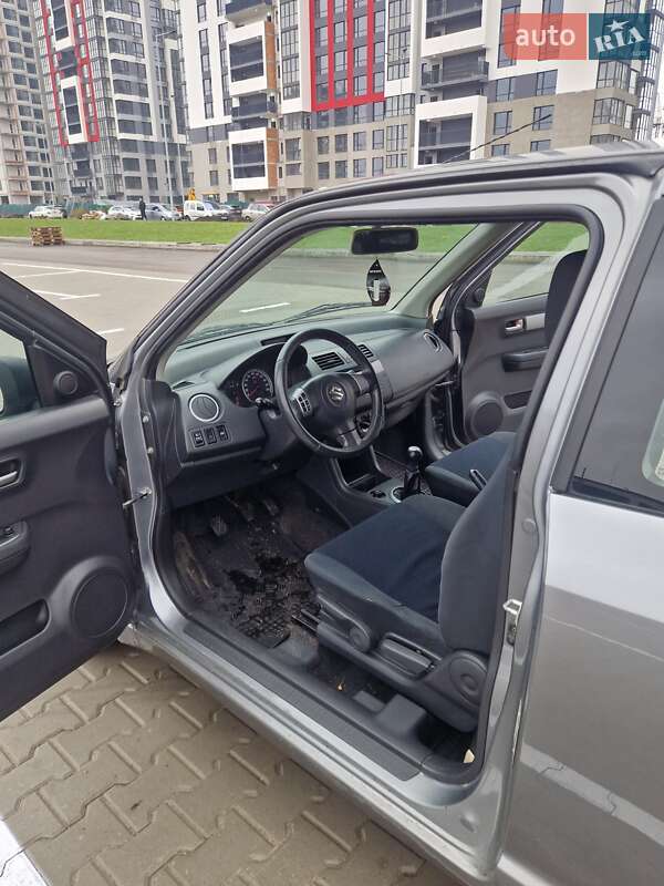 Хетчбек Suzuki Swift 2008 в Києві фото 10 Хетчбек Suzuki Swift 2008 в Києві