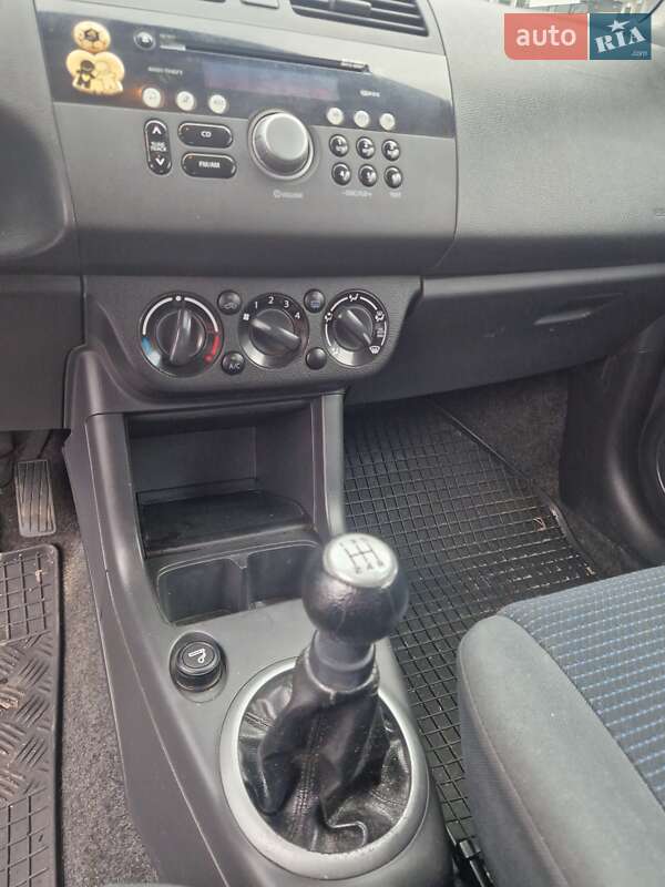 Хетчбек Suzuki Swift 2008 в Києві фото 17 Хетчбек Suzuki Swift 2008 в Києві