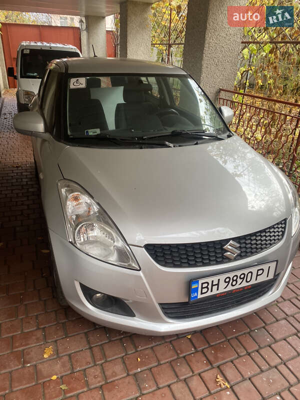 Хетчбек Suzuki Swift 2014 в Одесі