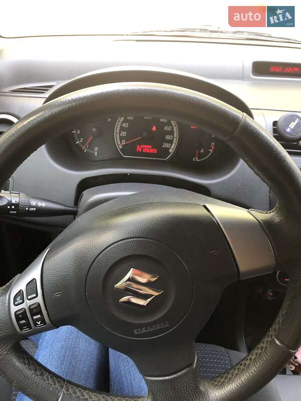 Хэтчбек Suzuki Swift 2008 в Киеве фото 4 Хэтчбек Suzuki Swift 2008 в Киеве