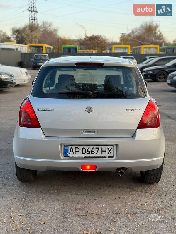 Хетчбек Suzuki Swift 2006 в Запоріжжі