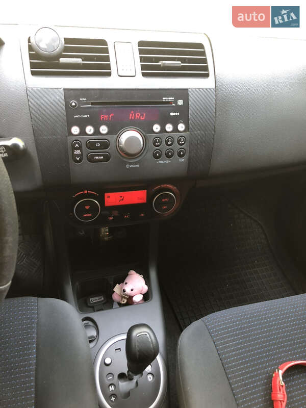 Хэтчбек Suzuki Swift 2008 в Киеве фото 6 Хэтчбек Suzuki Swift 2008 в Киеве