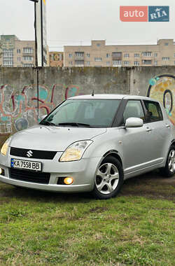 Хэтчбек Suzuki Swift 2006 в Киеве