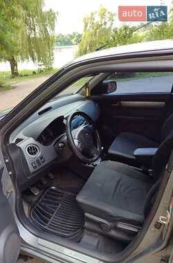 Хетчбек Suzuki Swift 2008 в Тлумачі