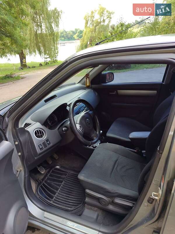 Хэтчбек Suzuki Swift 2008 в Тлумаче фото 10 Хэтчбек Suzuki Swift 2008 в Тлумаче