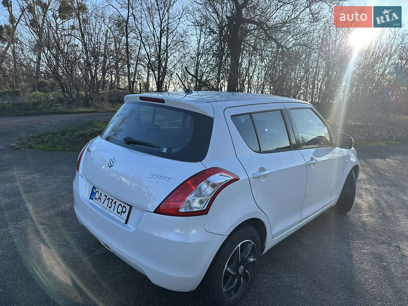 Хетчбек Suzuki Swift 2011 в Звенигородці