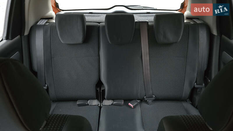 Хетчбек Suzuki Swift 2005 в Львові фото 13 Хетчбек Suzuki Swift 2005 в Львові