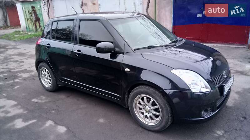 Хетчбек Suzuki Swift 2007 в Чорноморську