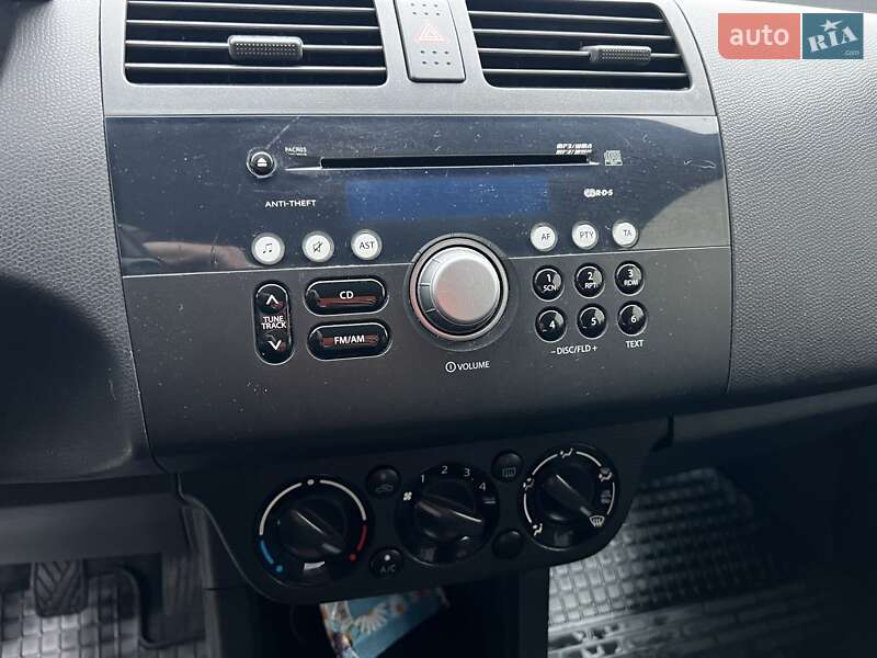 Хэтчбек Suzuki Swift 2008 в Шептицькому