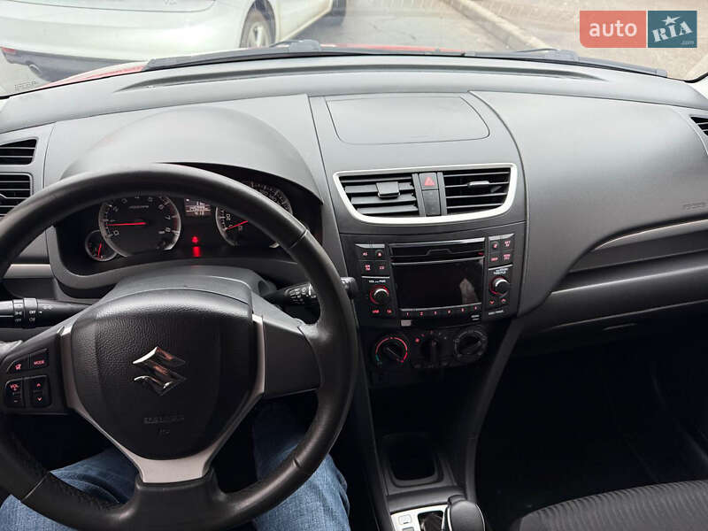 Хэтчбек Suzuki Swift 2011 в Киеве фото 15 Хэтчбек Suzuki Swift 2011 в Киеве