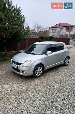 Хэтчбек Suzuki Swift 2008 в Черновцах